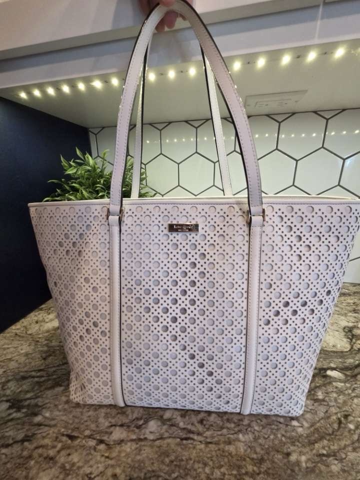 Kate Spade White Zipper Tote